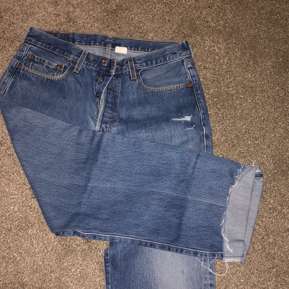 LEVIS STRAIGHT LEG JEANS - Picture 3 of 3